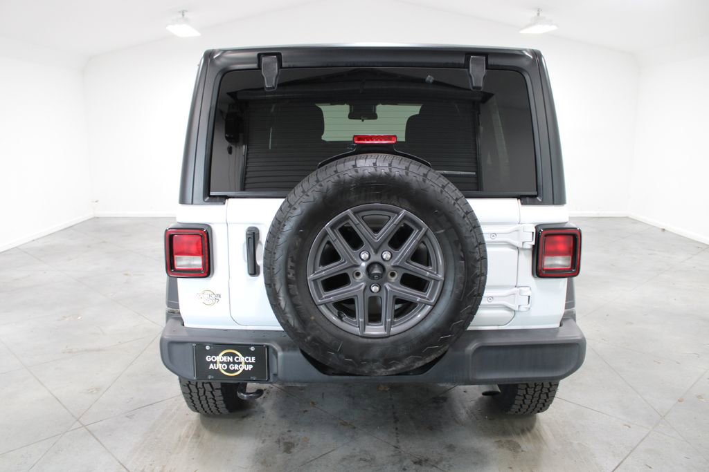 Used 2024 Jeep Wrangler Sport S image 8