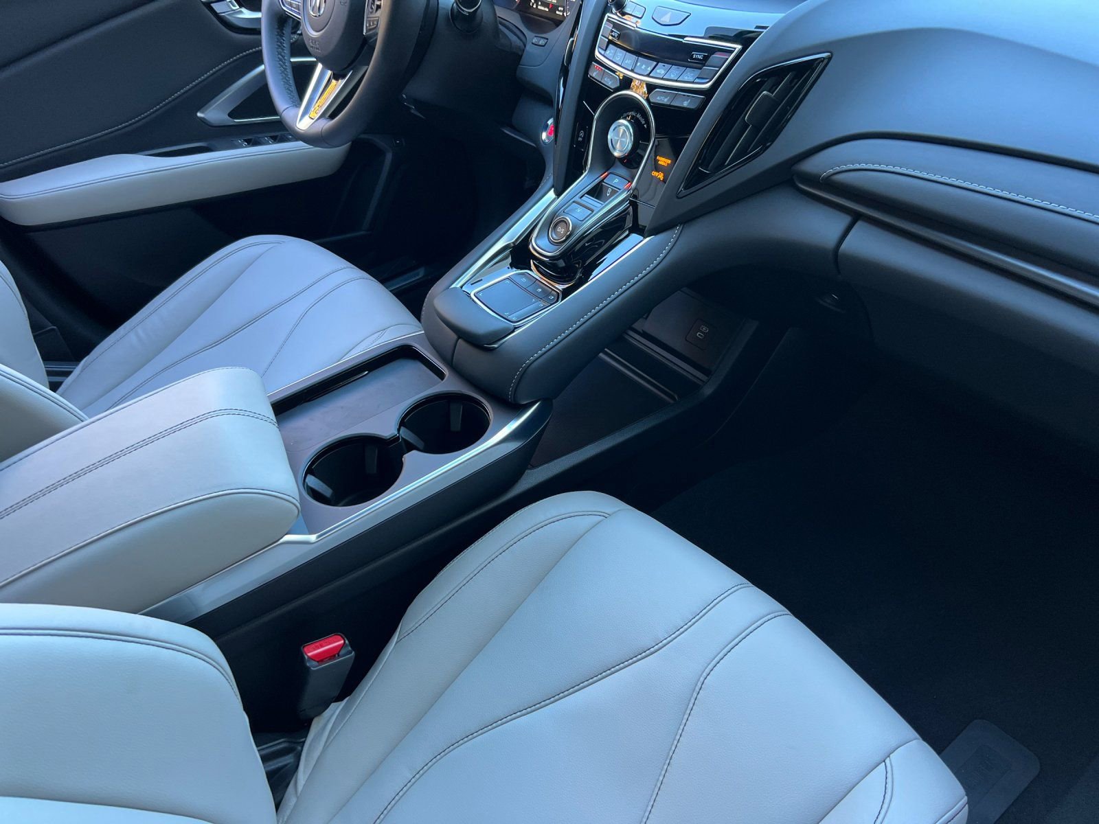 New 2026 Acura RDX SH-AWD image 15