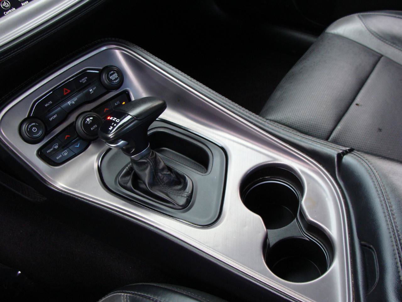 Used 2023 Dodge Challenger SXT w/ Plus Package RWD image 29