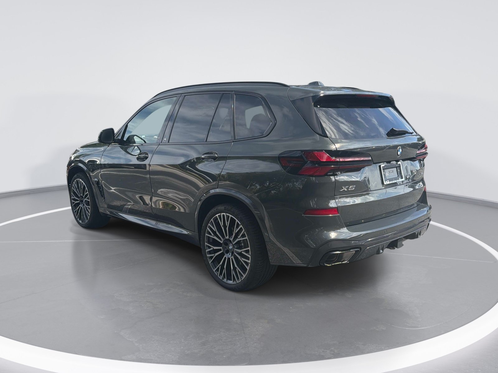 New 2026 BMW X5 xDrive40i w/ Executive Package AWD/4WD image 5