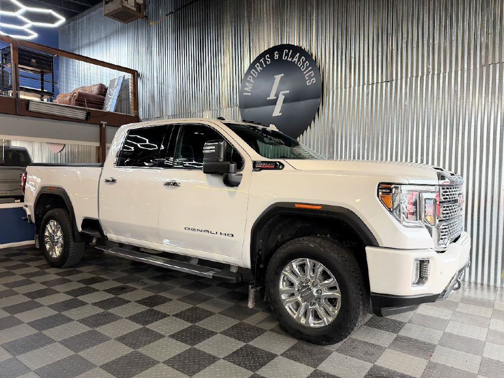 Used 2021 GMC Sierra 3500 Denali w/ Denali Ultimate Package AWD/4WD image 2