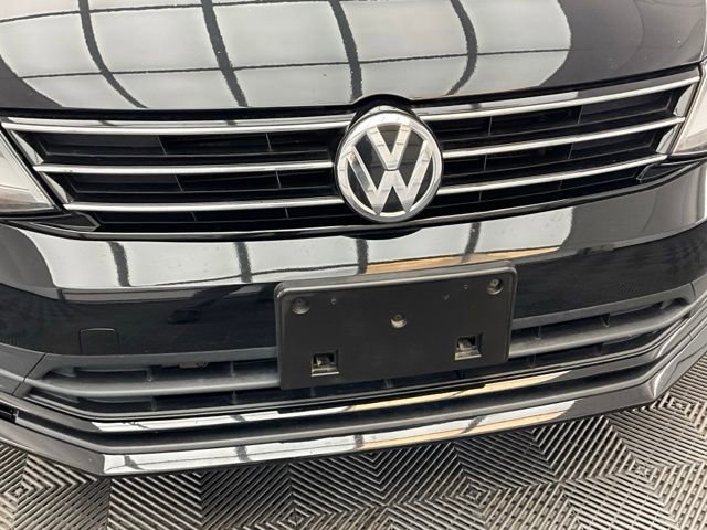 Used 2016 Volkswagen Jetta SE FWD image 18