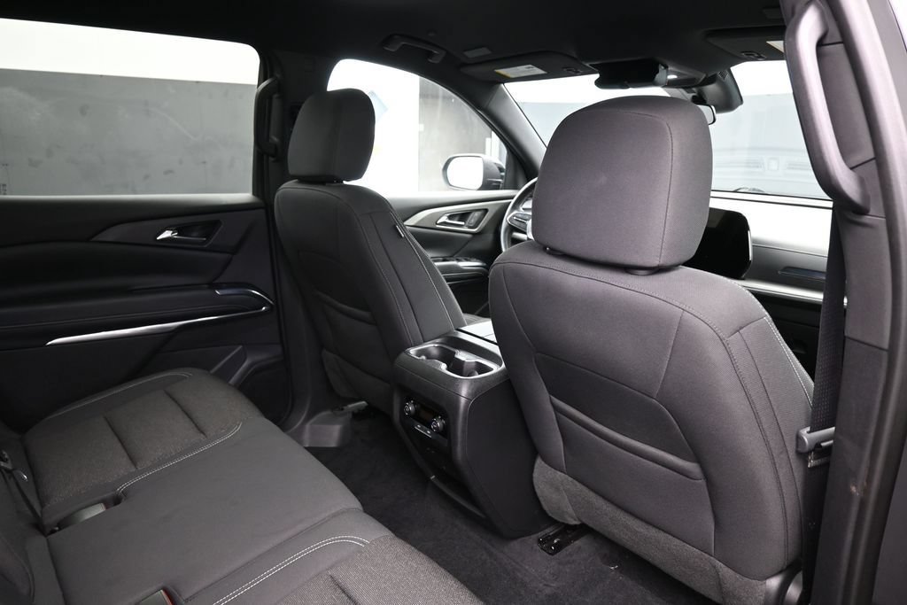 Used 2024 Chevrolet Traverse LS FWD image 49