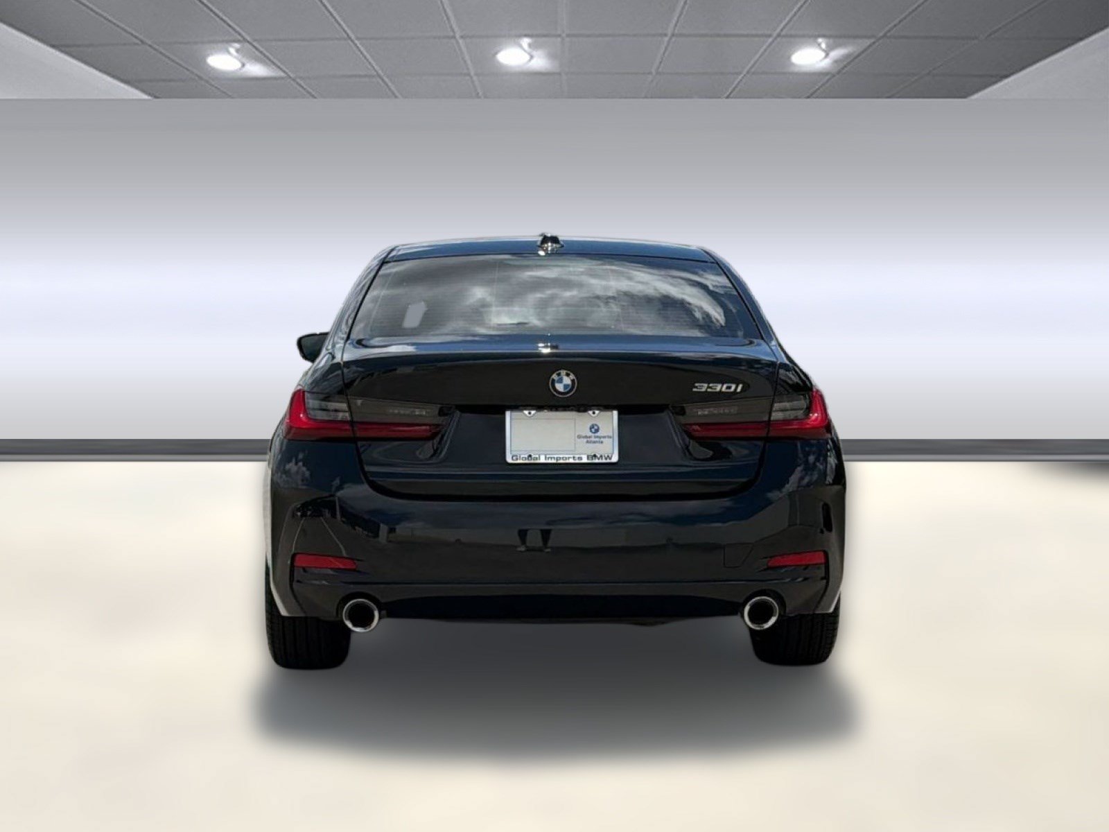 Used 2024 BMW 330i Sedan w/ Premium Package RWD image 9