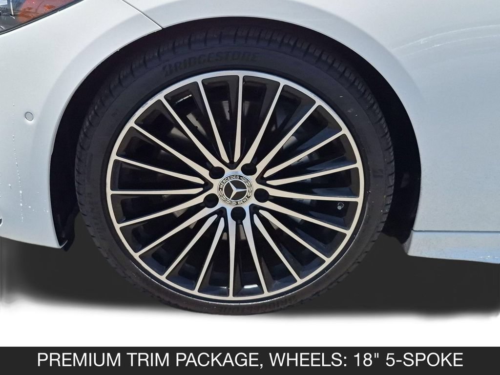 Used 2022 Mercedes-Benz C 300 Sedan image 11