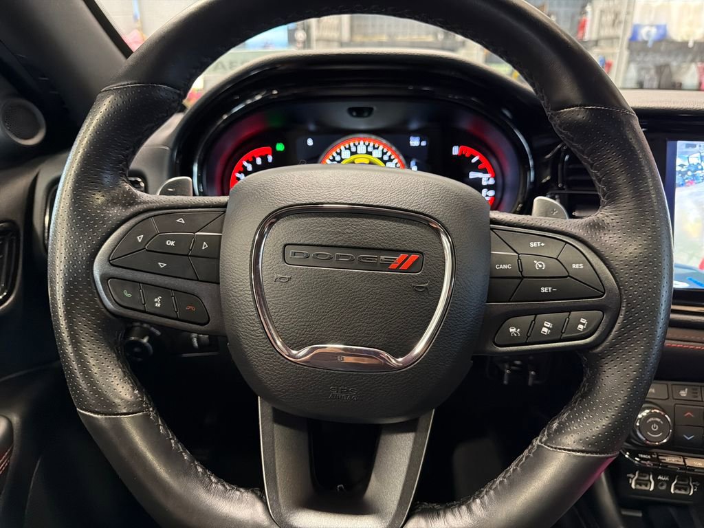 Used 2023 Dodge Durango R/T w/ Tow 'N Go Package AWD/4WD image 13