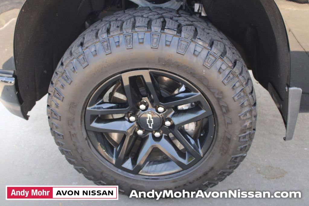 Used 2021 Chevrolet Silverado 1500 Custom Trail Boss AWD/4WD image 11