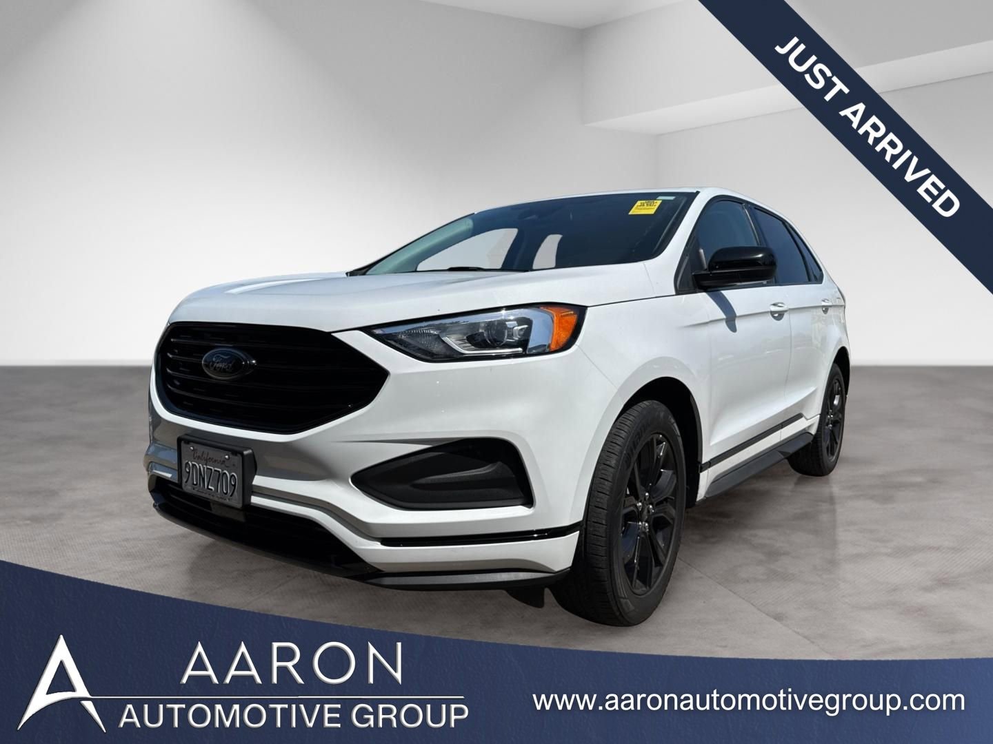 Used 2023 Ford Edge SE w/ Black Appearance Package