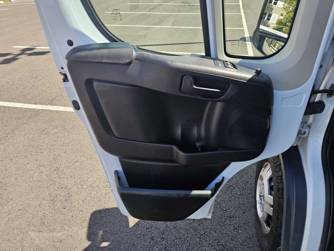 Used 2016 RAM ProMaster 2500 w/ Interior Convenience Group FWD image 14