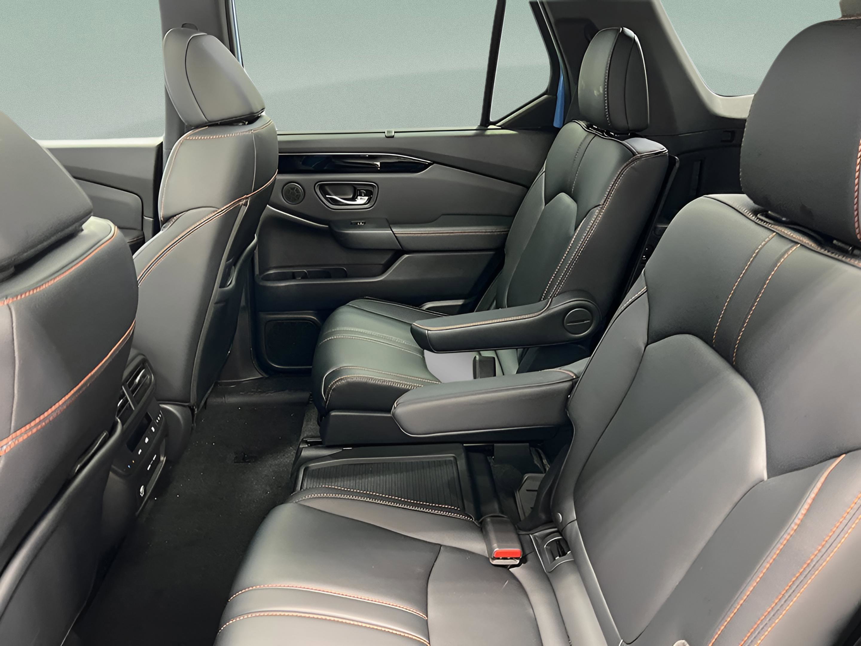 New 2025 Honda Pilot TrailSport image 31