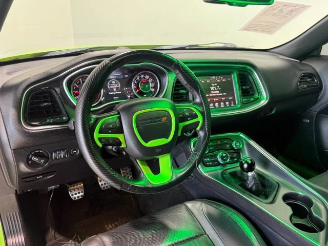 Used 2015 Dodge Challenger R/T Plus RWD image 13