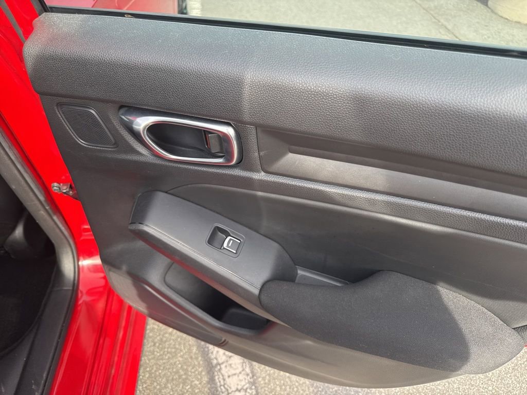 Used 2023 Honda Civic Sport image 14