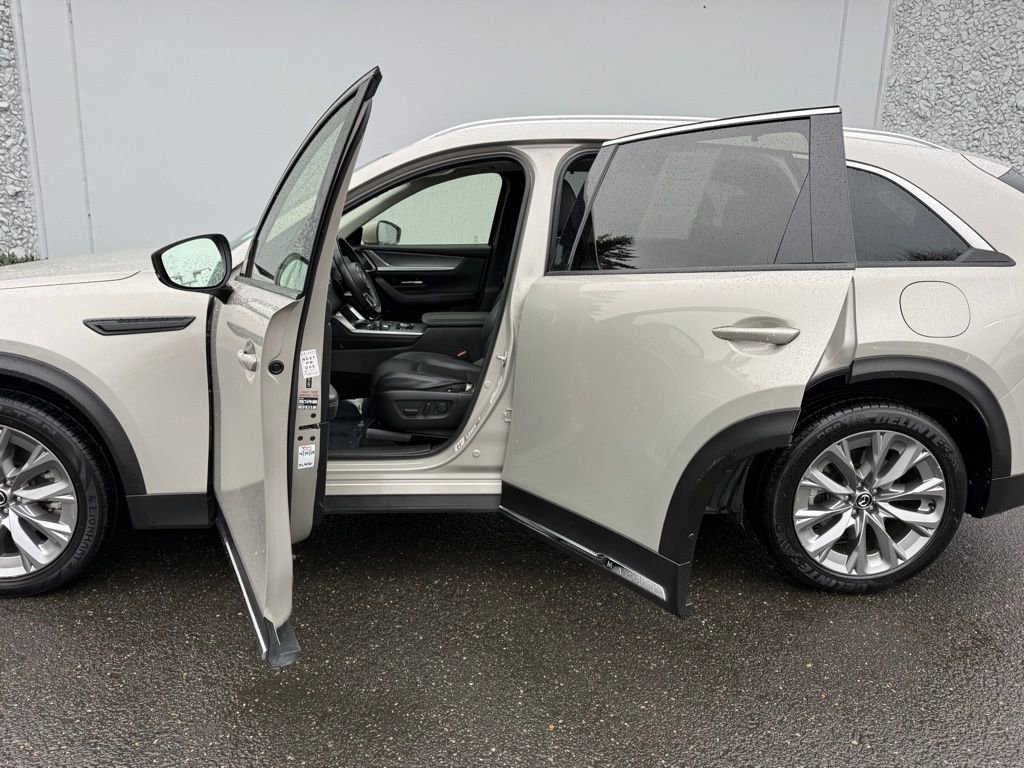 Used 2024 MAZDA CX-90 3.3 Turbo w/ Premium Package image 22