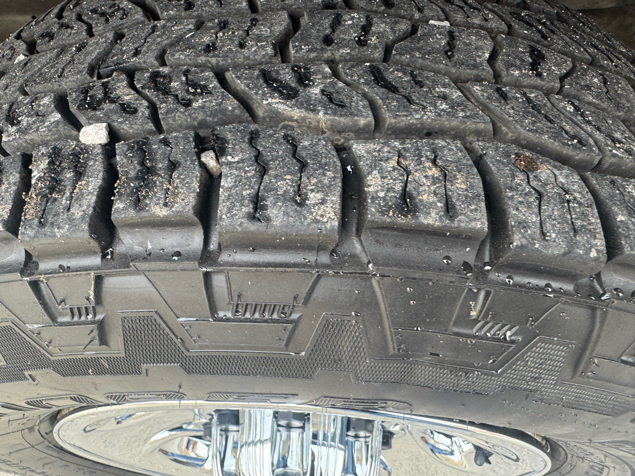 Used 2012 Chevrolet Express 2500 image 8