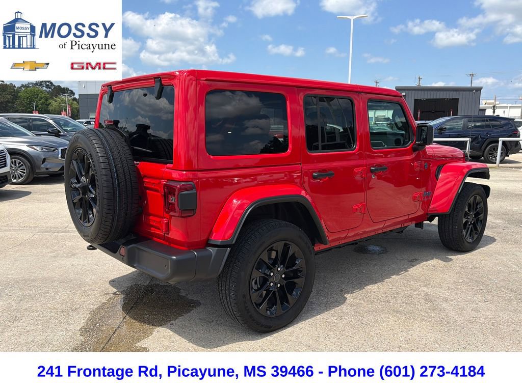 Used 2025 Jeep Wrangler Unlimited Sahara w/ Safety Group AWD/4WD image 6