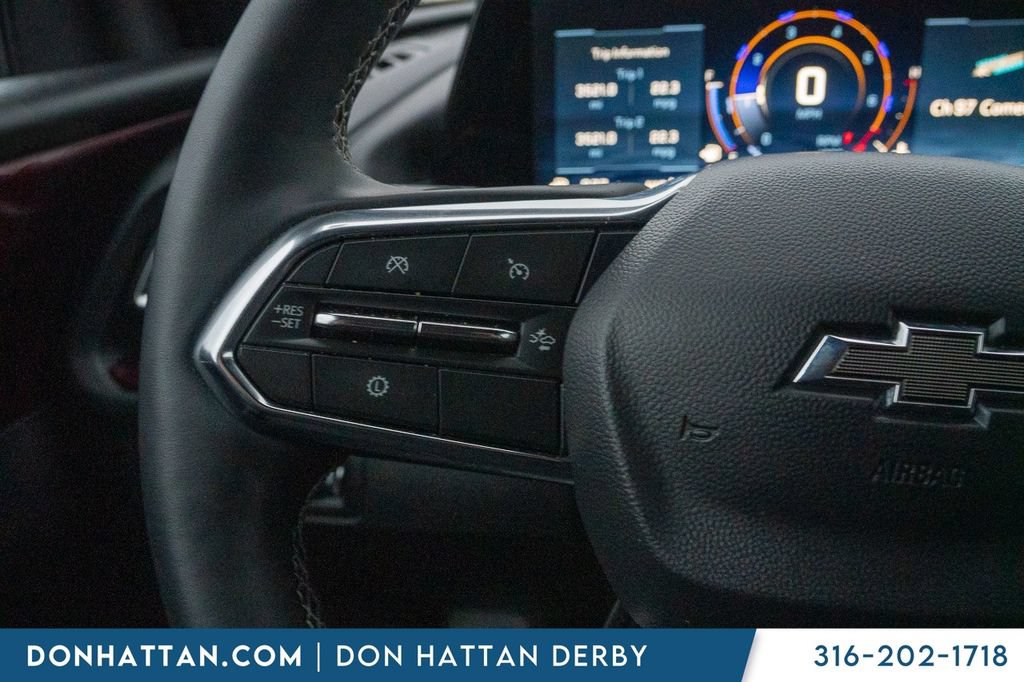 Used 2025 Chevrolet Traverse Z71 AWD/4WD image 10