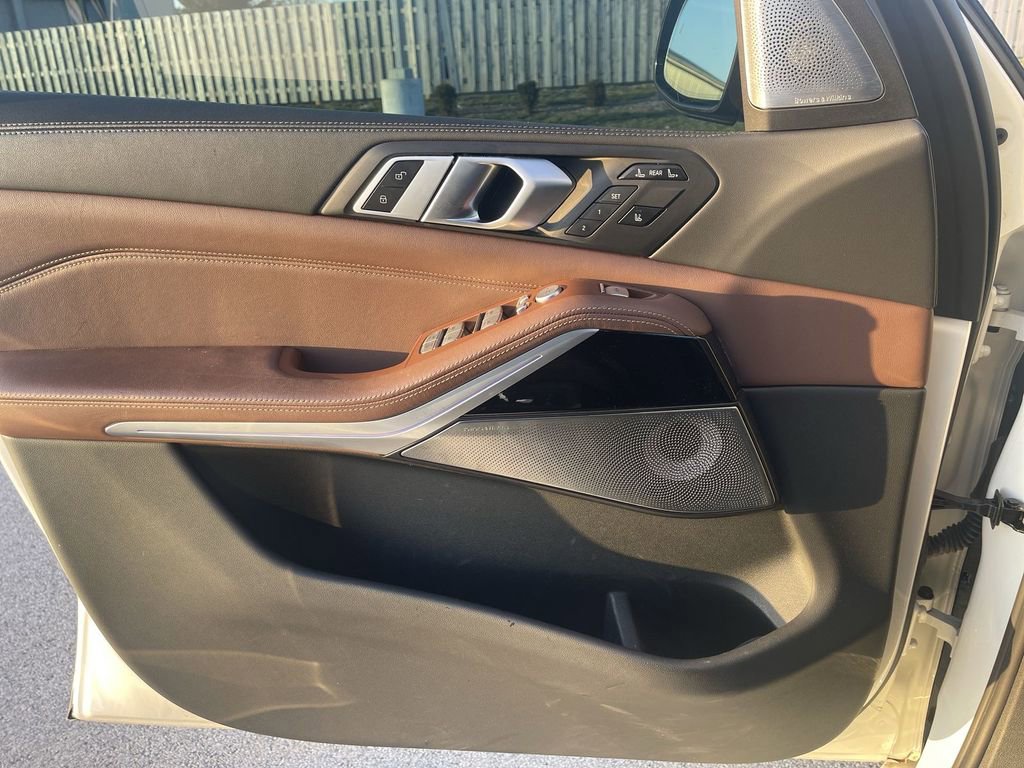 Used 2023 BMW X7 M60i image 35