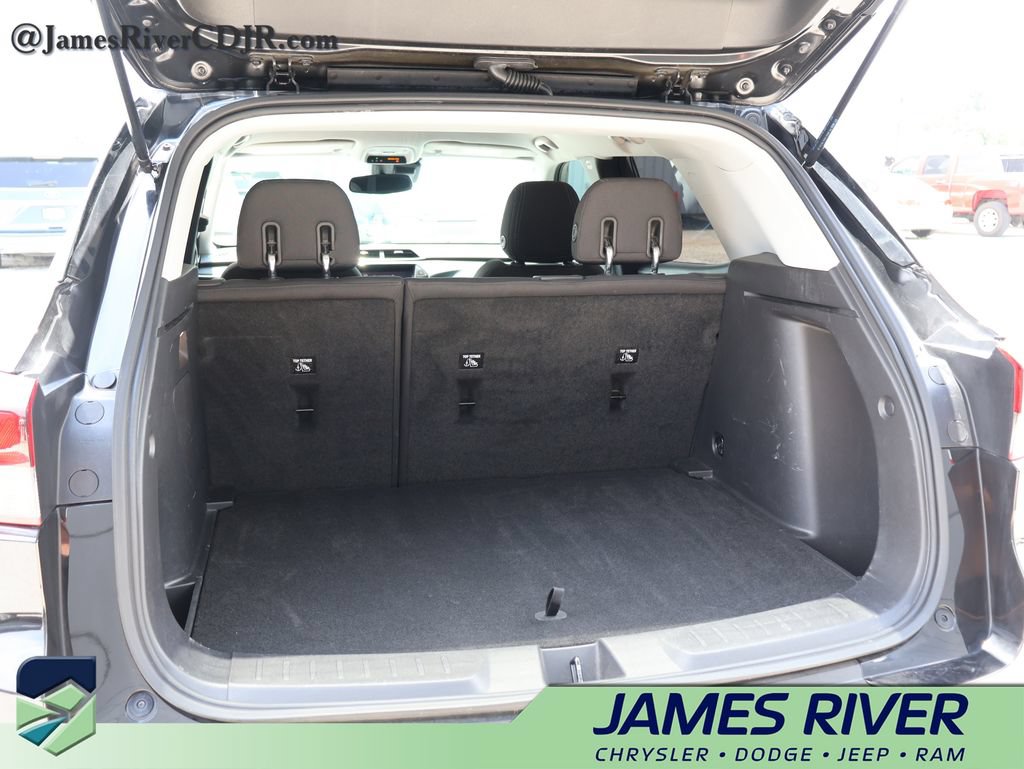 Used 2023 Chevrolet TrailBlazer LT w/ Convenience Package FWD image 14