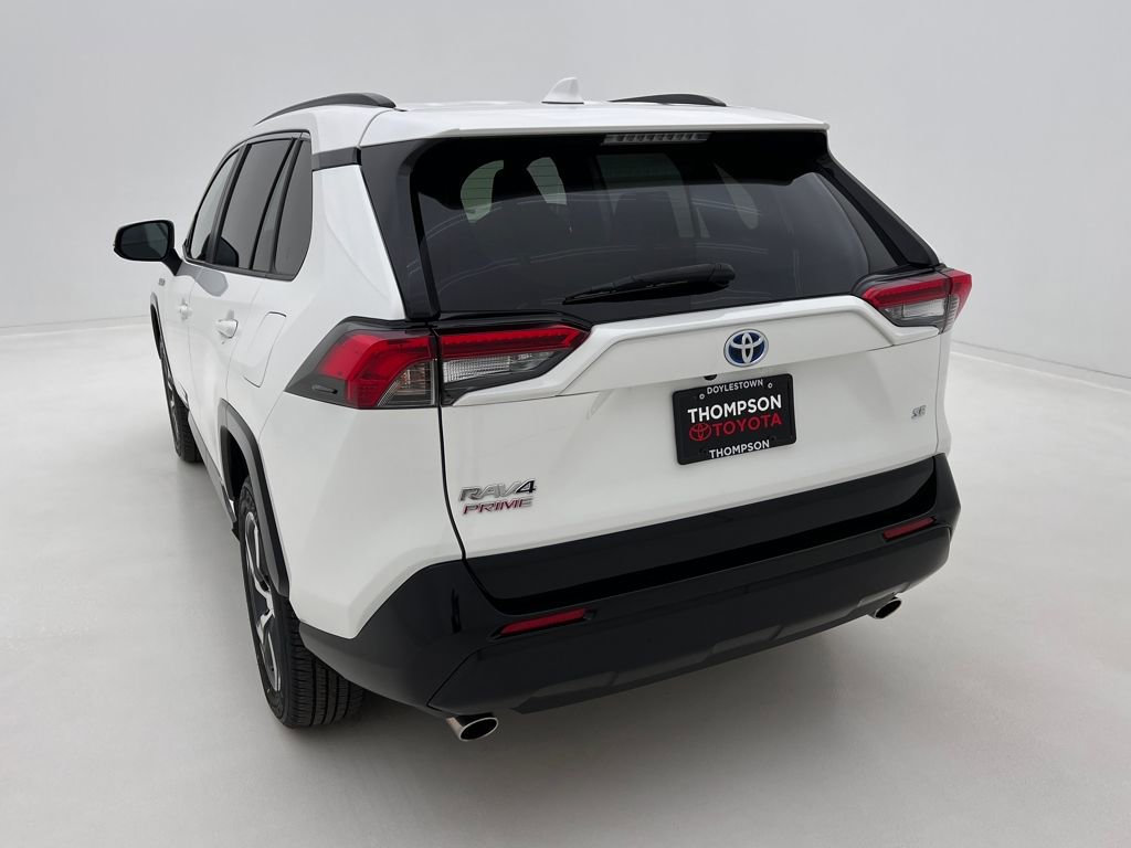 Used 2023 Toyota RAV4 SE w/ Weather & Moonroof Package image 8