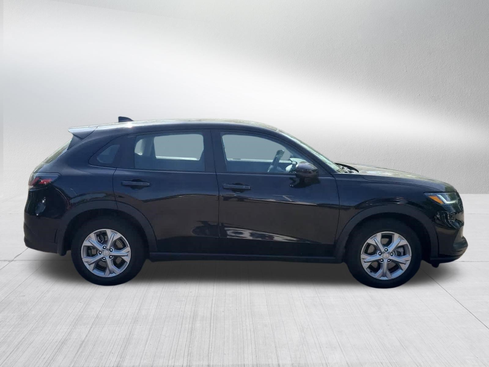 Certified 2024 Honda HR-V LX image 4