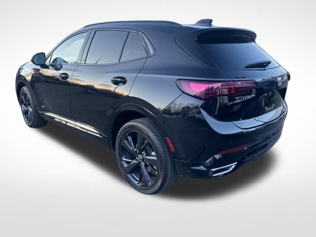 Certified 2025 Buick Envision Sport Touring image 3