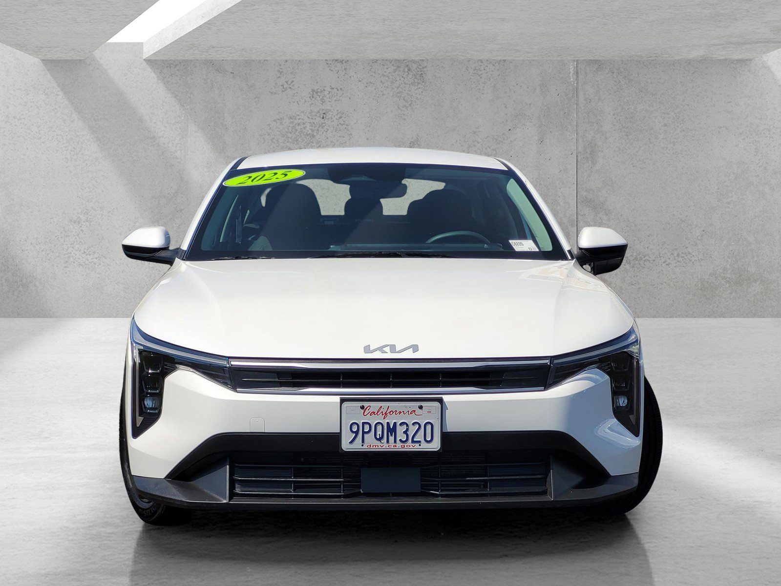 Used 2025 Kia K4 FWD image 2