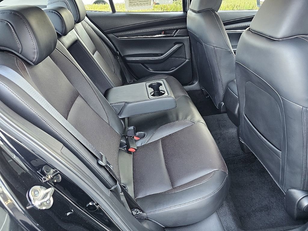 Certified 2025 MAZDA MAZDA3 2.5 Turbo Sedan w/Premium Plus image 20
