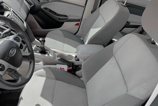 Used 2012 Ford Focus SE FWD image 10