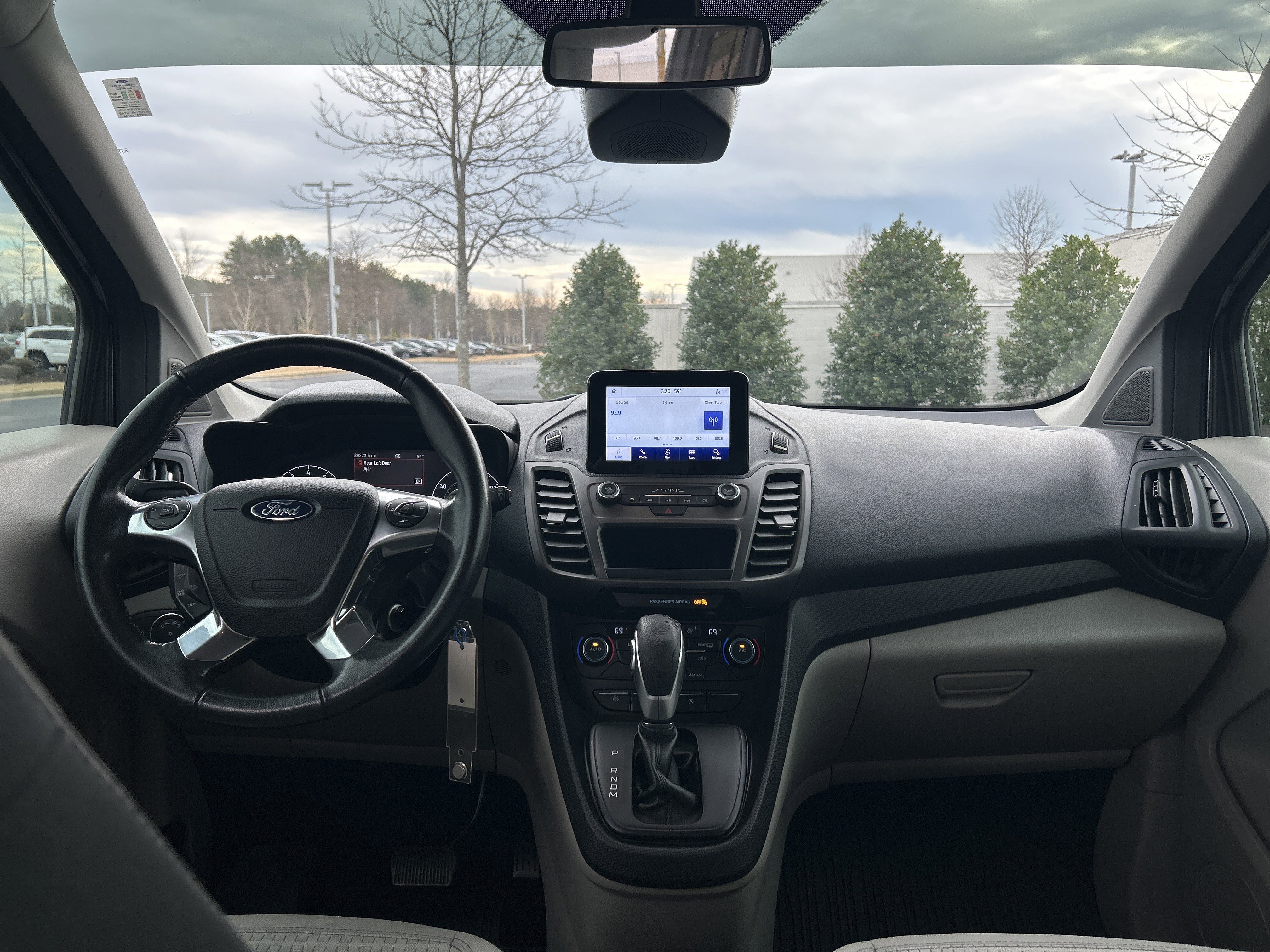 Used 2019 Ford Transit Connect XLT image 29