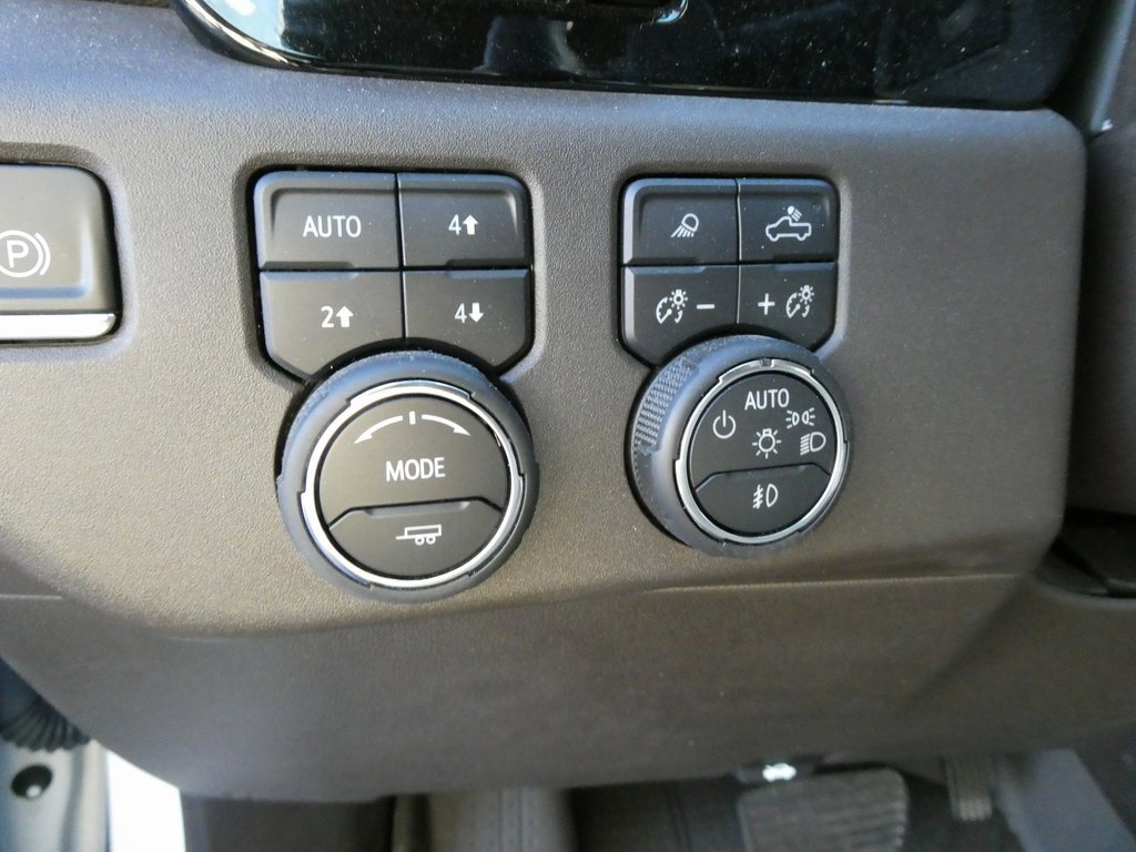 Certified 2024 Chevrolet Silverado 1500 LTZ w/ Technology Package image 25