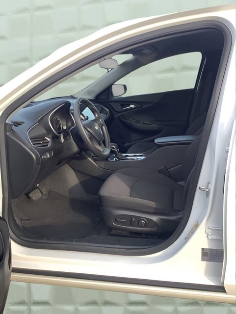 Used 2024 Chevrolet Malibu LT image 12