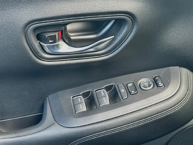 Certified 2024 Honda HR-V EX-L image 22