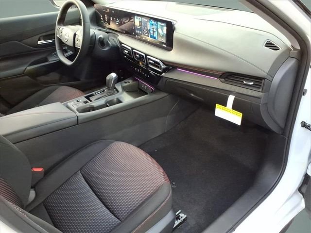 Certified 2026 Nissan Sentra SR w/ Floor Mat Package FWD image 18
