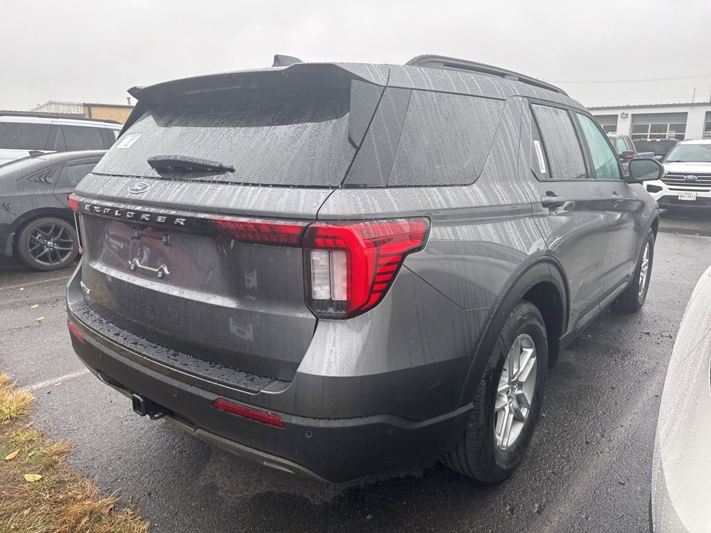 New 2026 Ford Explorer Active w/ Active Comfort Package image 4