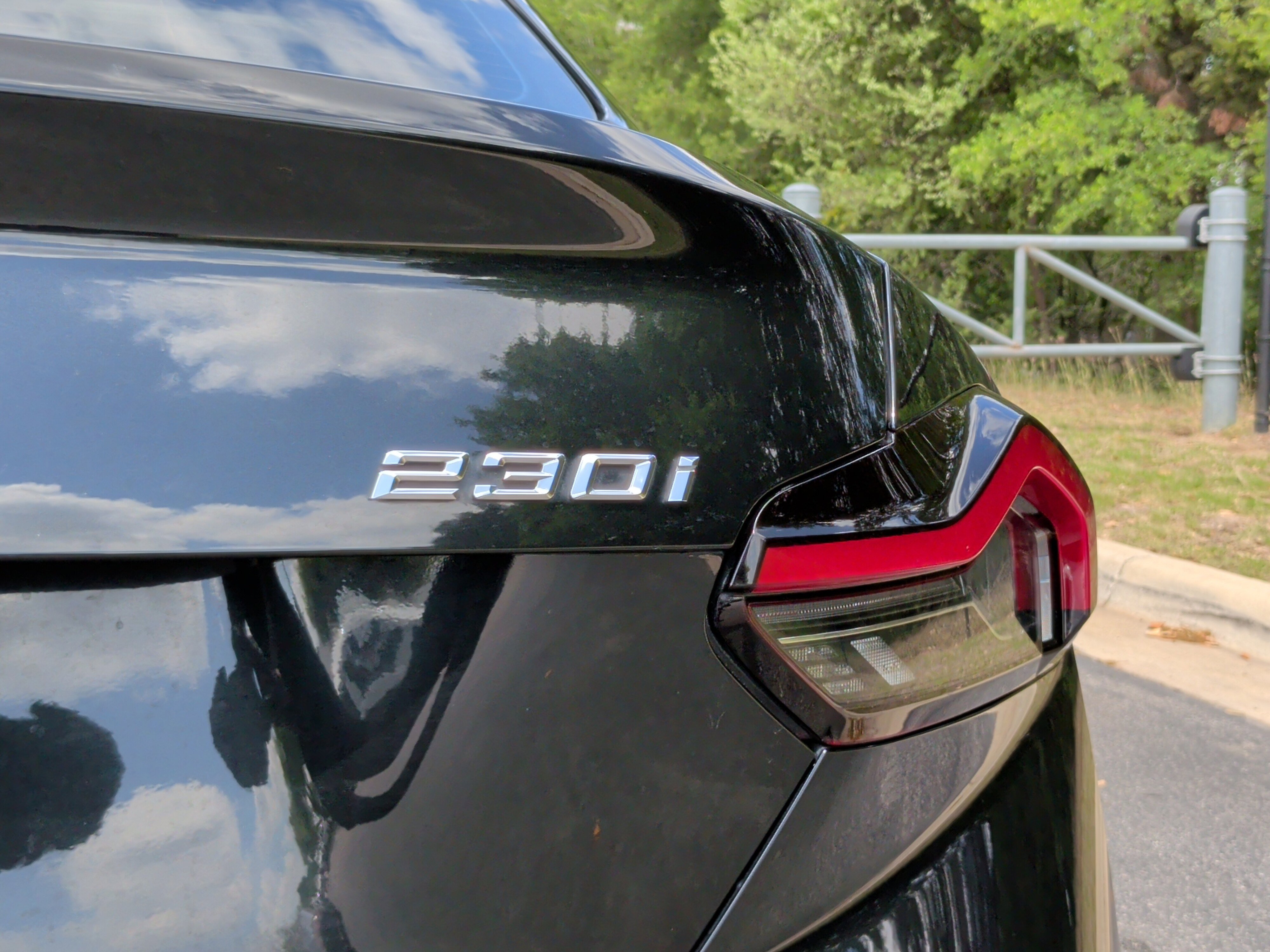 Used 2022 BMW 230i Coupe w/ Convenience Package image 11