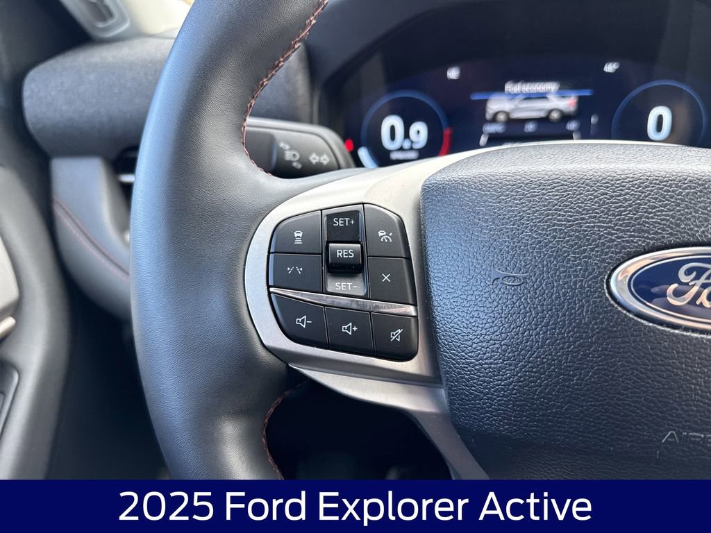 Used 2025 Ford Explorer Active image 20