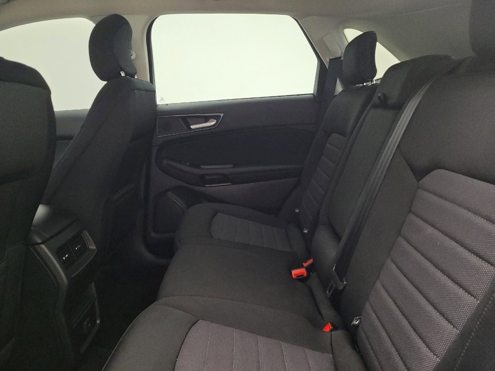 Used 2019 Ford Edge SE w/ SE Fleet Driver's Package FWD image 18