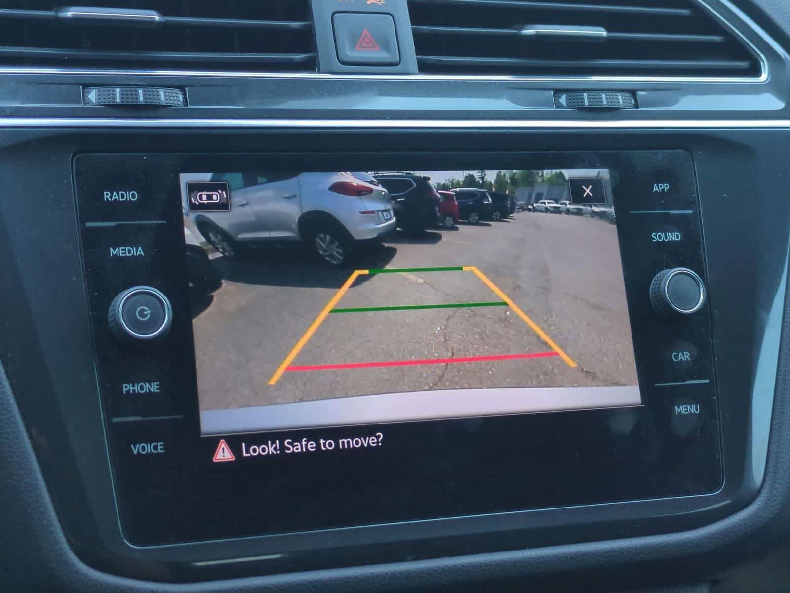 Used 2022 Volkswagen Tiguan SE FWD image 27