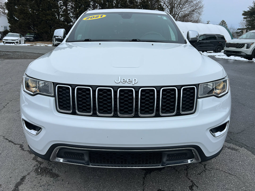 Used 2021 Jeep Grand Cherokee Limited w/ Trailer Tow Group IV AWD/4WD image 12