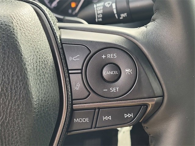 Used 2024 Toyota Camry SE image 14