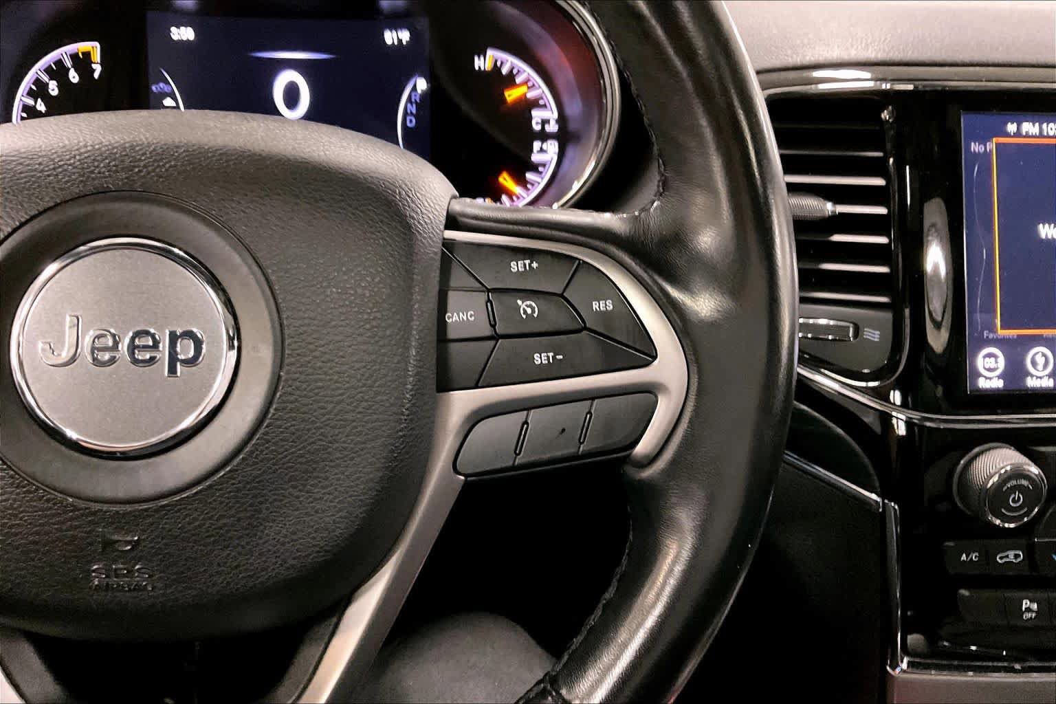 Used 2019 Jeep Grand Cherokee Limited AWD/4WD image 25