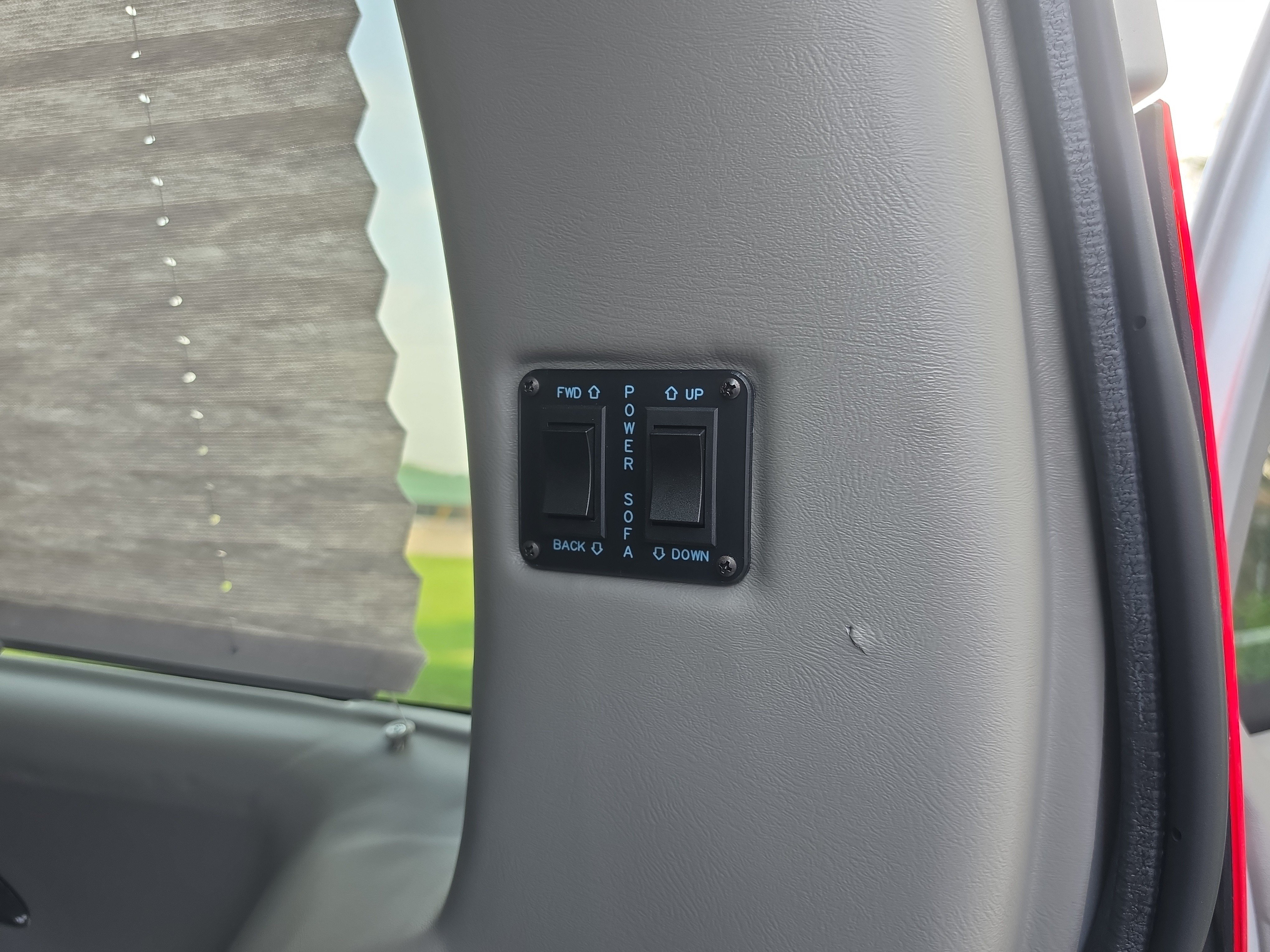 Used 2021 Chevrolet Express 2500 LS w/ Enhanced Convenience Package RWD image 7
