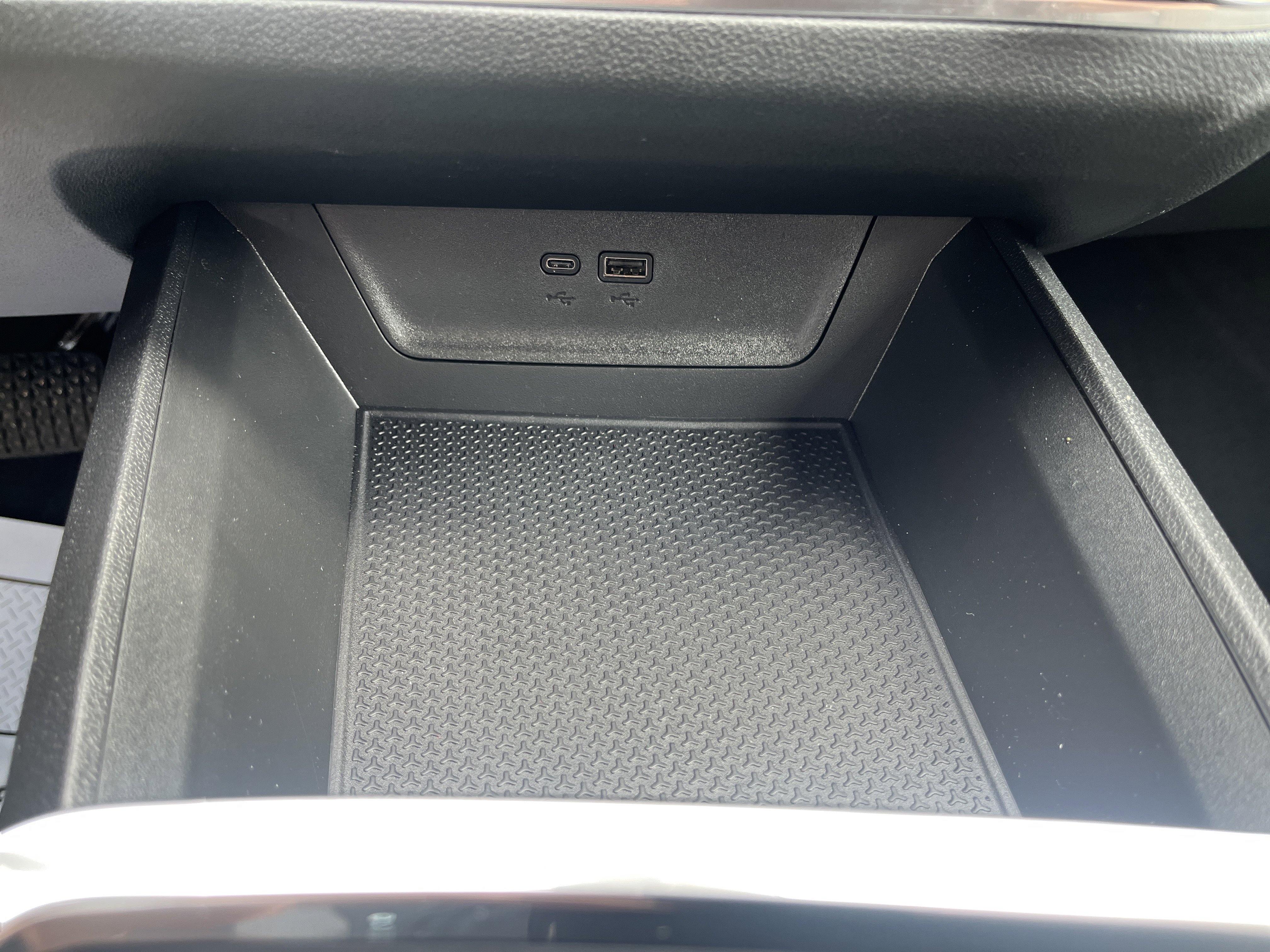 Used 2026 Chevrolet Equinox LT w/ Convenience Package II image 29