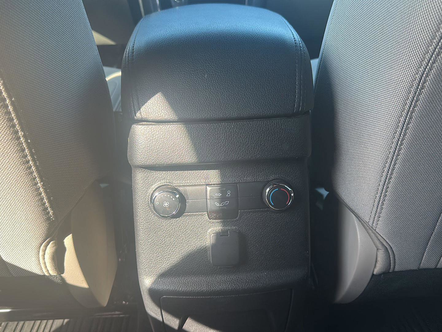 Used 2018 Ford Explorer XLT w/ Equipment Group 201A image 14