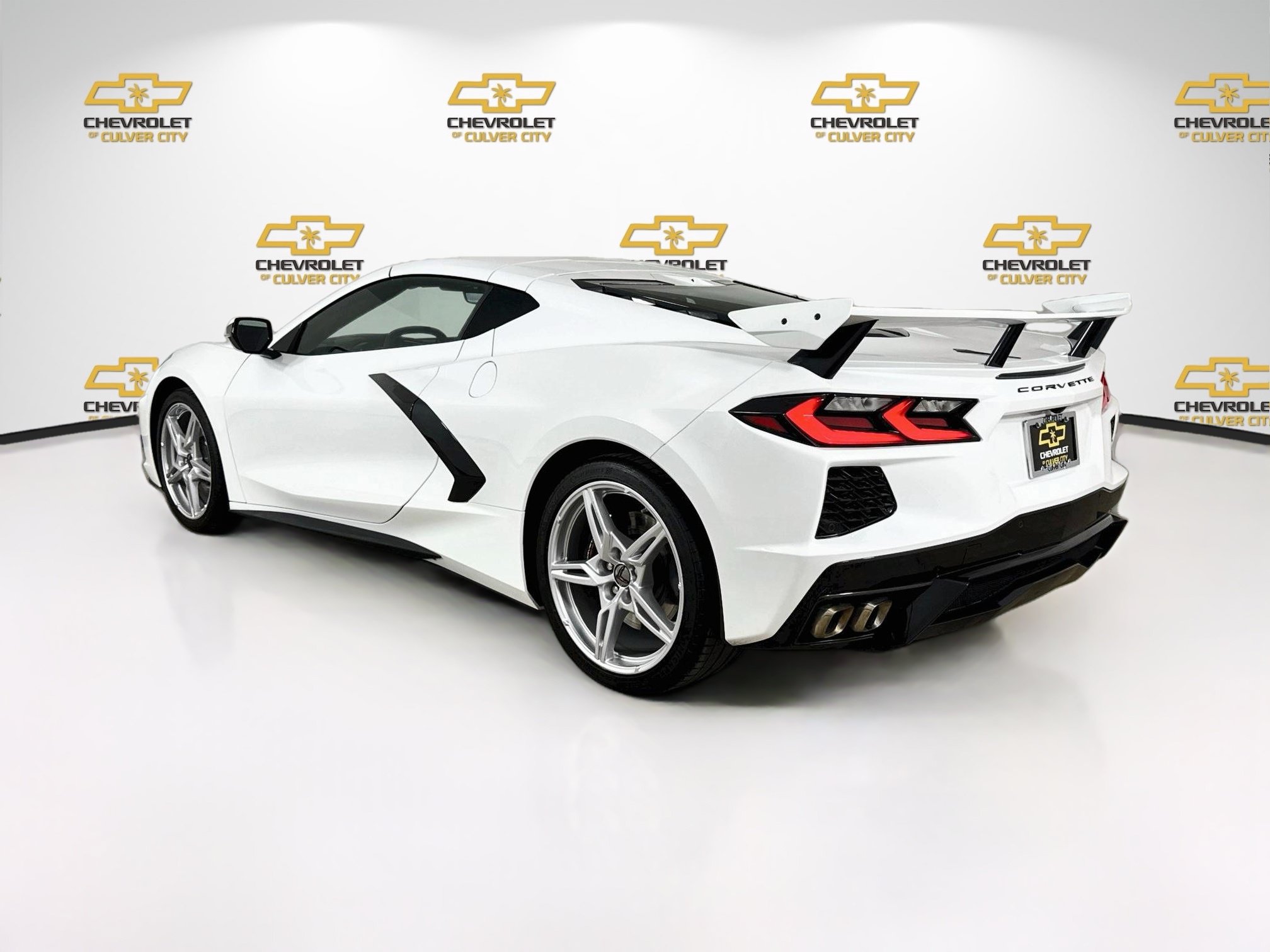 Used 2024 Chevrolet Corvette Stingray Coupe w/ Z51 Performance Package RWD image 6
