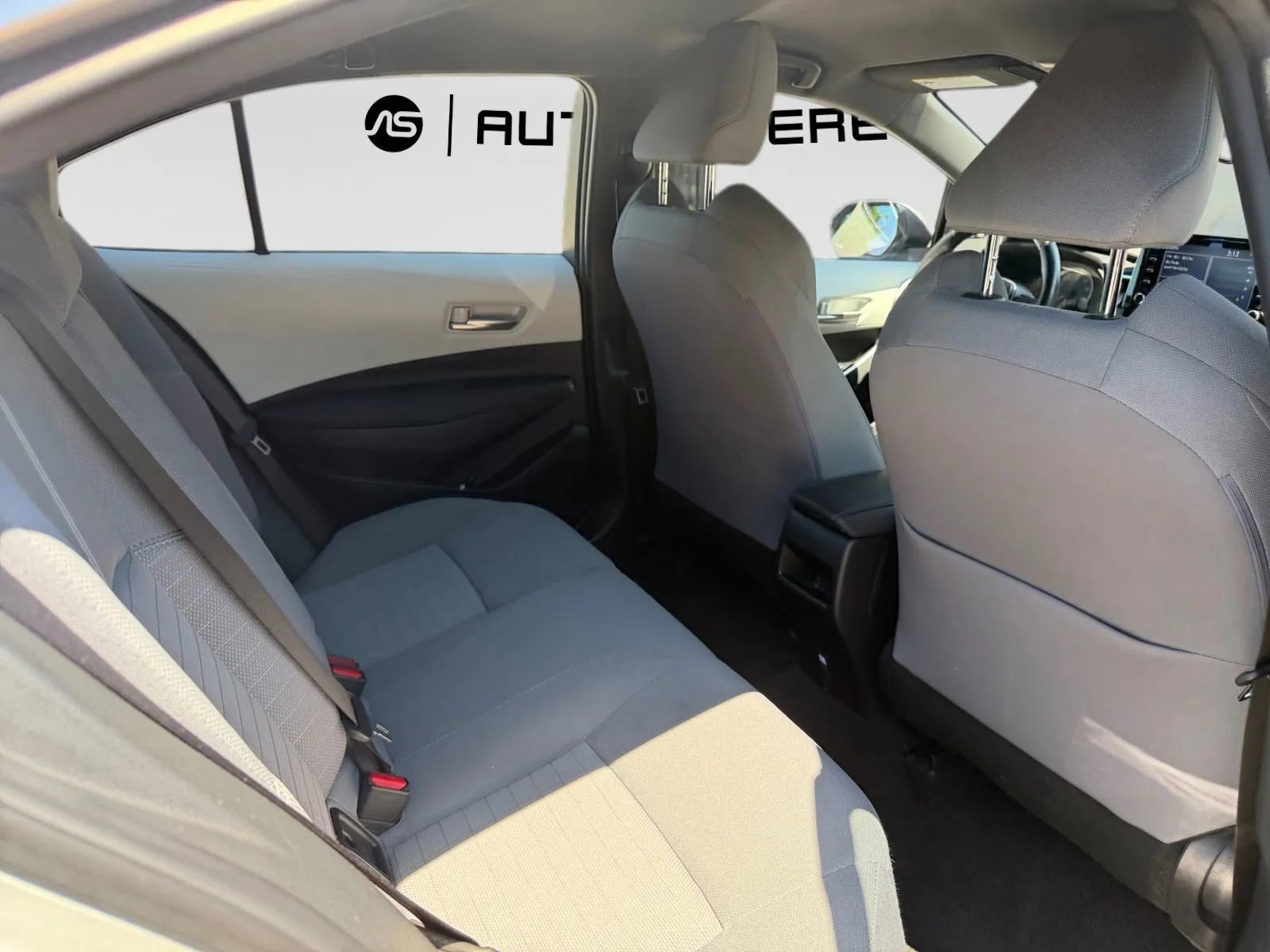Used 2020 Toyota Corolla SE FWD image 31