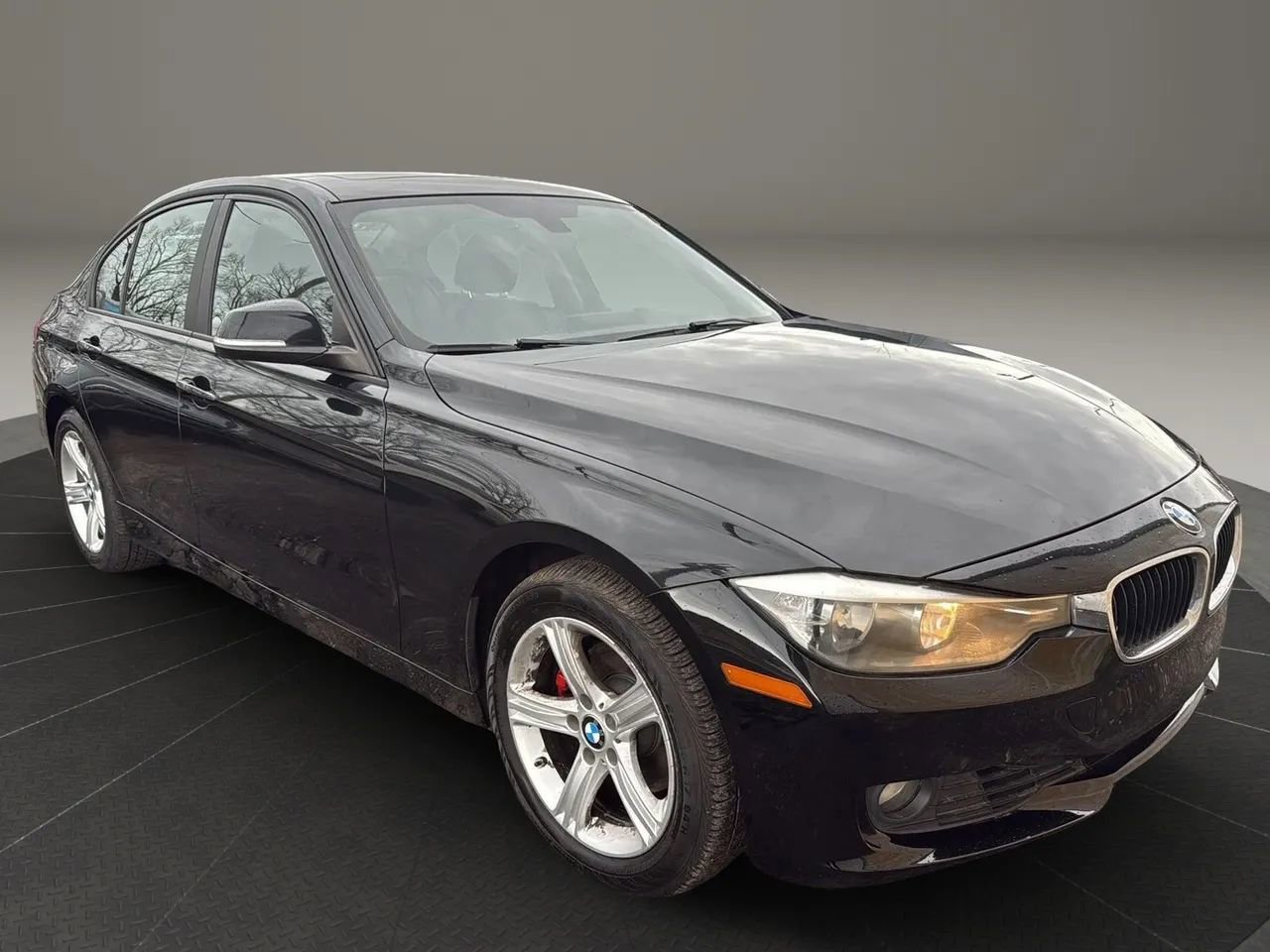 Used 2015 BMW 328i xDrive Sedan AWD/4WD image 3