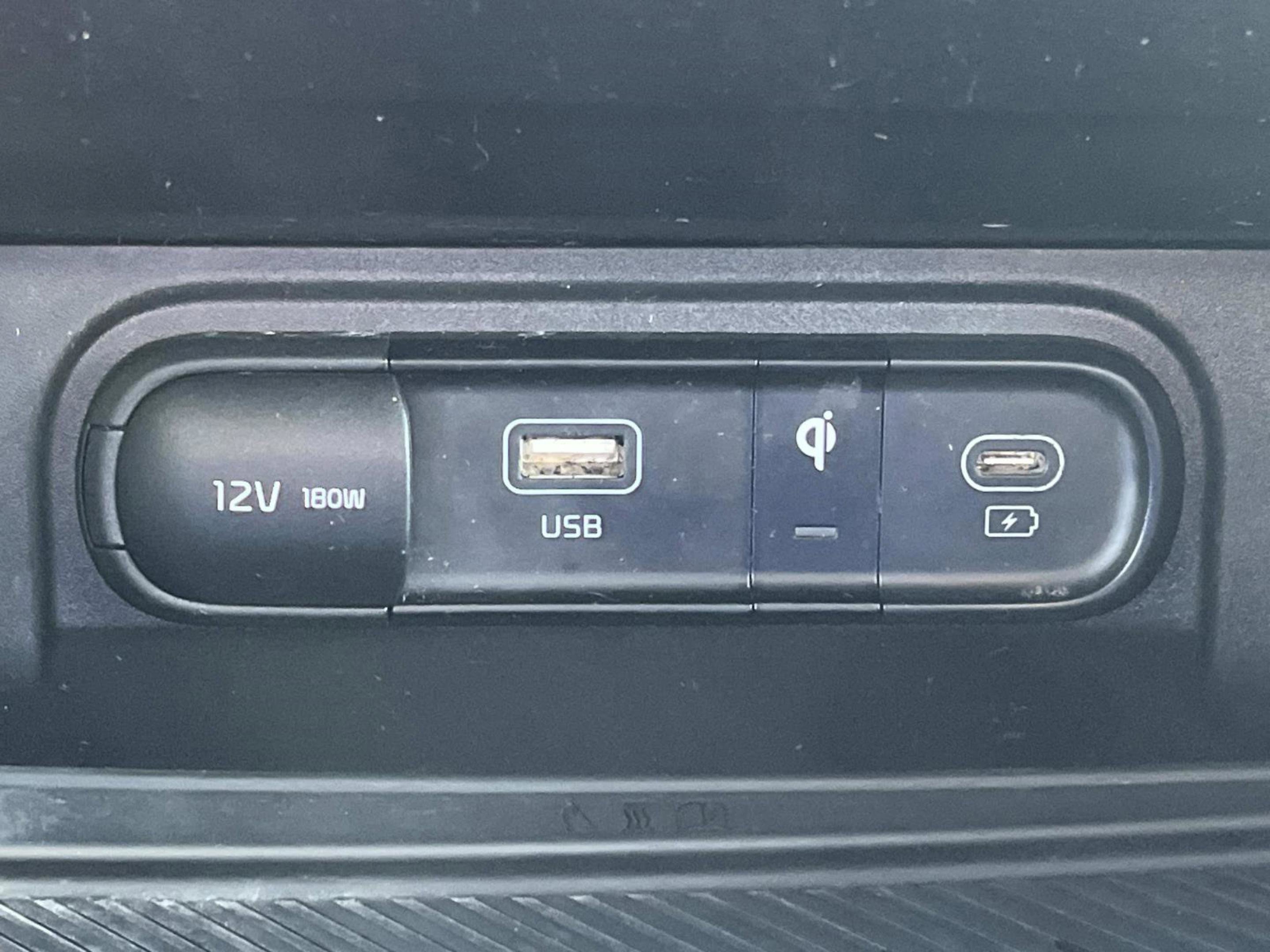 Used 2023 Kia Sportage EX image 37