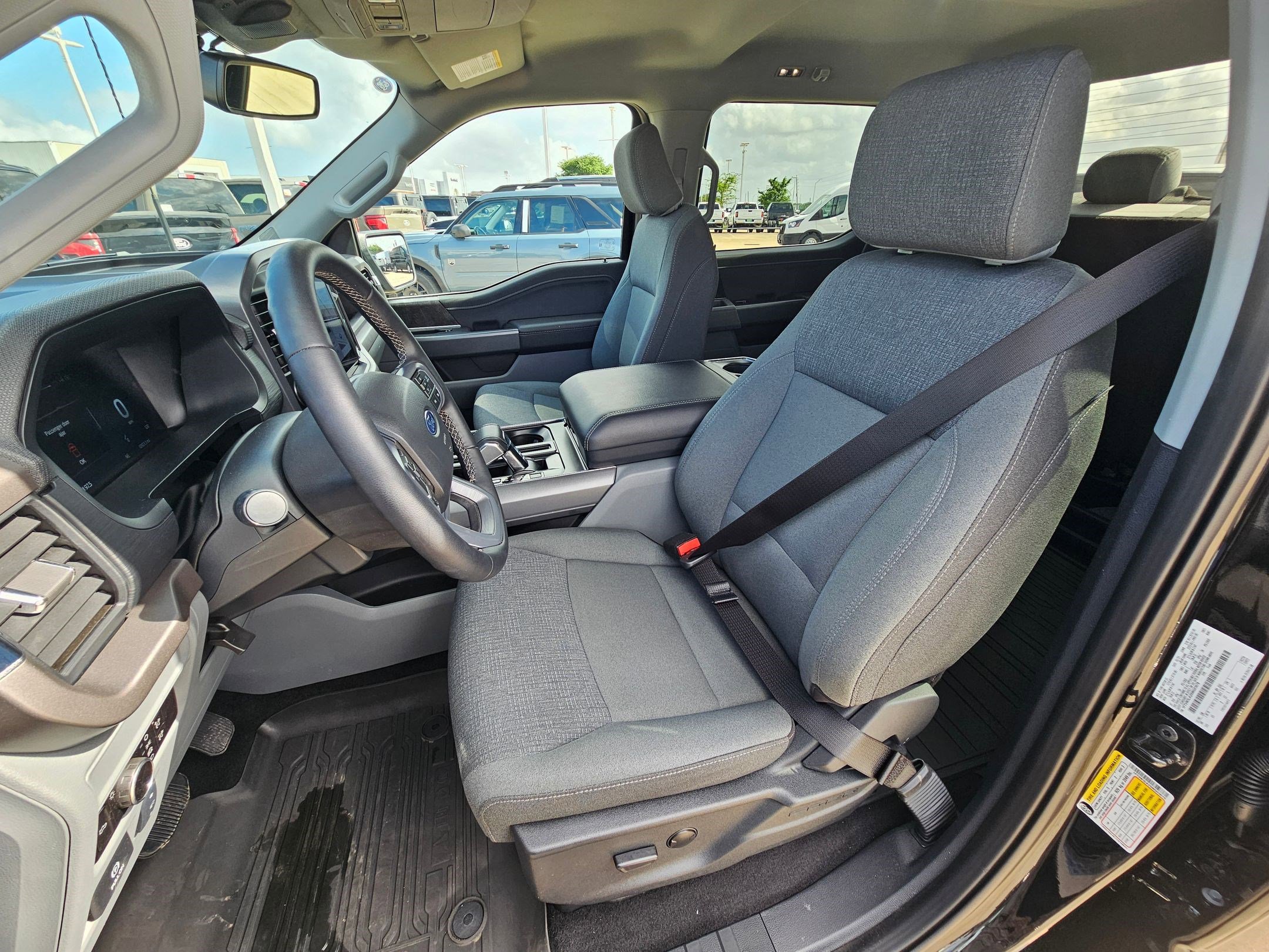 Used 2025 Ford F150 Lightning XLT image 15