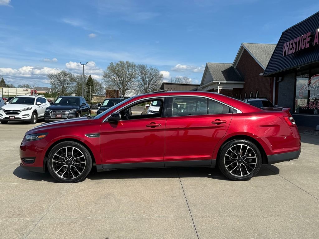 Used 2018 Ford Taurus SHO w/ Driver Assist Package AWD/4WD image 4